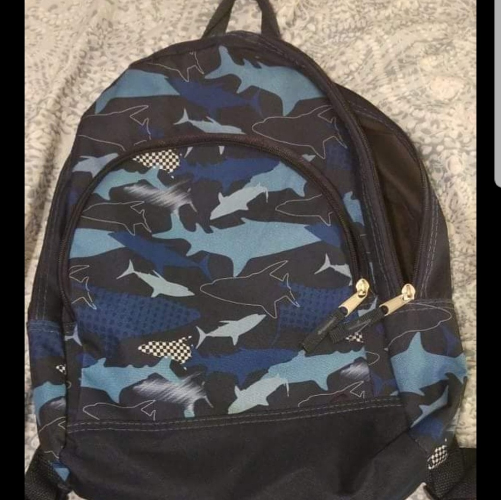 🚫SOLD🚫 Blue shark backpack